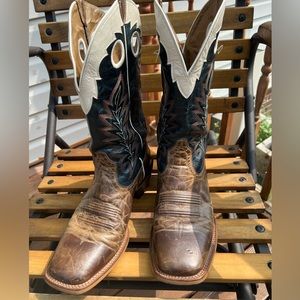 Ariat Men's Wildstock Real Deal Western Boot - Broad Square Toe - 10029694